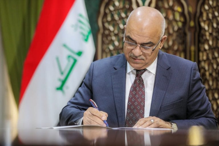 وزير التعليم يوجه بإعفاء الطلبة المقعدين من ذوي الاحتياجات الخاصة من أجور الدراسة المسائية
