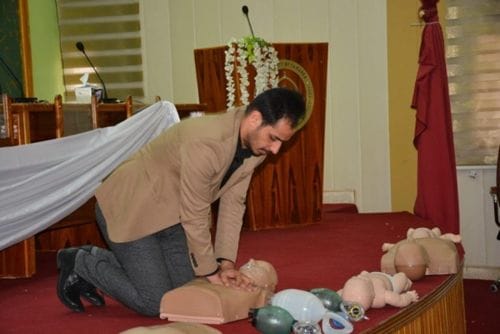 جامعة سامراء تقيم ورشة عمل بعنوان (كن إنساناً وأنقذ حياة)