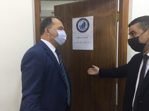 السيد العميد يتابع سير التعليمية