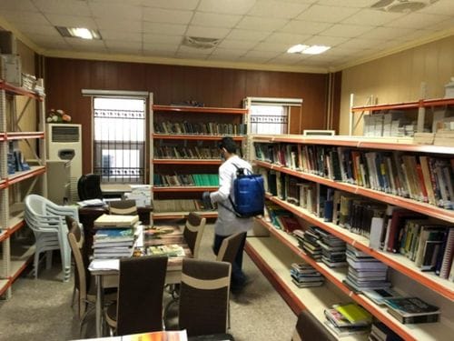 كلية الهندسة بجامعة سامراء تنفذ حملة لتعفير القاعات الدراسية والمختبرات واروقة الكلية