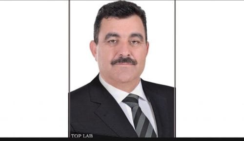 عميد التربية البدنية يكرم بطل الكيك بوكسينغ