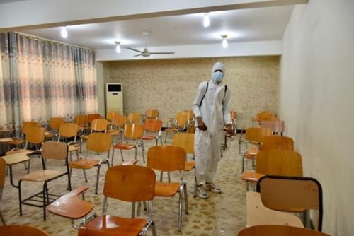 تدريسية في كلية العلوم التطبيقية تحصل على شهادة الدكتوراه