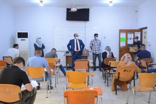 اقسام كلية الادارة والاقتصاد تنهي الامتحانات الحضورية