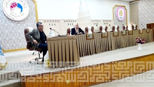 قسم اللغة الانكليزية يقدم ندوة لعالميّ أعصاب امريكيين