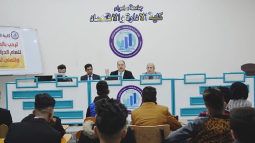 عميد الكلية يشرف على عمليات إستقبال وتسجيل الدفعة الثانية من طلبة الكلية