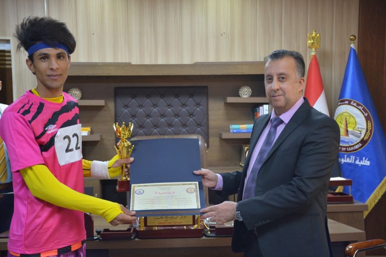 طالب من التربية البدنية يحرز على المرتبة الثانية في الكيك بوكسينغ