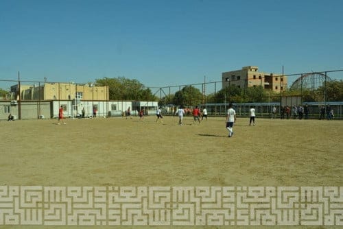 معاون العميد الإداري يجمَع شعبه
