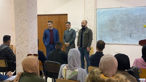 المعاون العلمي يتفقد الدراسات المسائية.