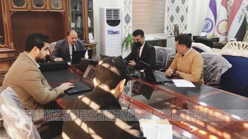 استمرار اداء و متابعة الامتحانات الالكترونية في كلية الادارة و الاقتصاد .