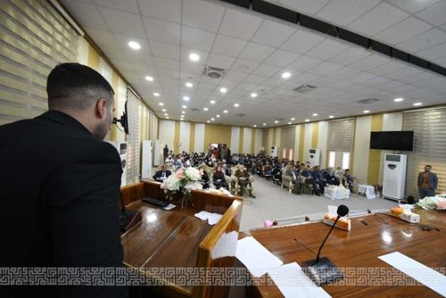 الأستاذ الدكتور لقاء حسين علوان تُناقش رسالة ماجستير في جامعة بغداد