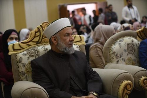 الأستاذ الدكتور احمد هاشم احمد يُلقي ندوة علمية بالموسم الثقافي الماسي