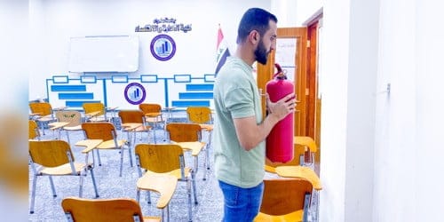 كلية الادارة و الاقتصاد تهيئ اجراءات الدفاع المدني
