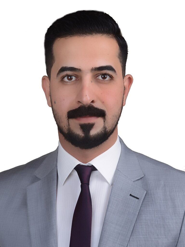 مدرس عمر عبدالله العليان