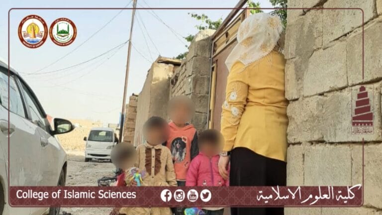 مقررتا قسم الشريعة تبادرا بتوزيع المواد الغذائية على العوائل المتعففة  