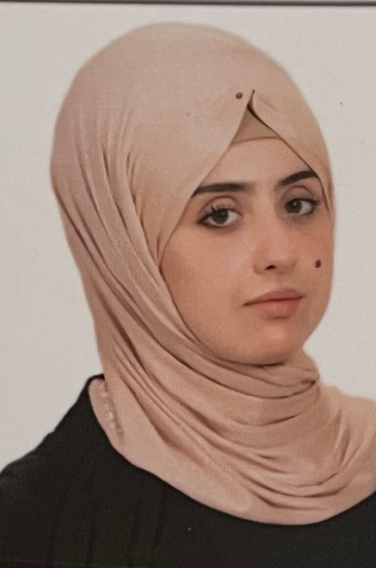 شموس لؤي احمد