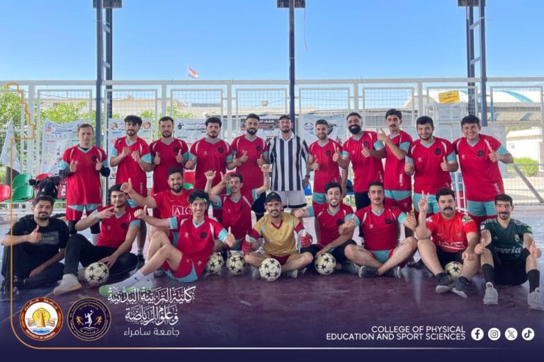 كلية التربية البدنية وعلوم الرياضة تواصل المحاضرات العملية لطلبة المستوى الأول للدراسة المسائية في مادة كرة القدم
